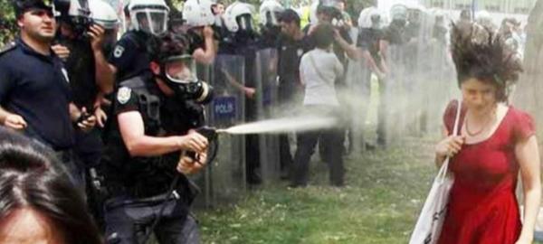 Gezi Parkı Protestolarının Simgelerinden "Kırmızılı Kadın" Hayatını mı Kaybetti?
