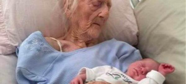 Görsel, 140 Yaşında Anne ve 5 Günlük Bebeğine mi Ait?
